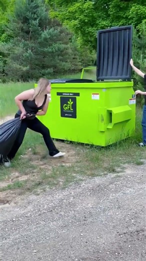 Trash can failure #funny #funnyvideos #fail #fyp #usa