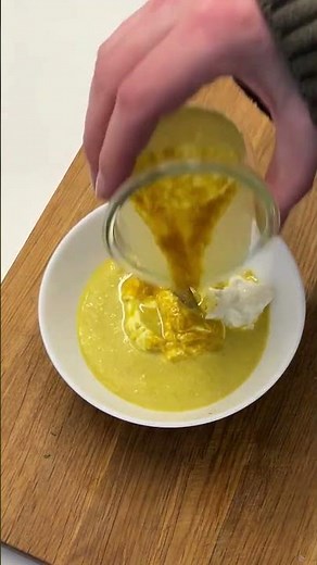 Cooking hack: How to make a delicious quark dip from curry buttermilk #curry #buttermilk #vegetab...