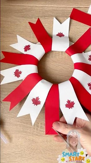 Canada Day Wreath Craft 🇨🇦 | Easy Paper Plate Decoration for Kids