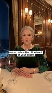 Why You Shouldn’t Review Restaurant Bills in Front of Guests