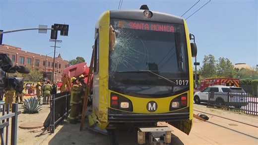 18 people hospitalized following a collision between a USC shuttle bus and a metro train