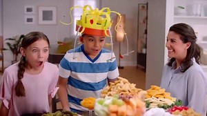 Chow Crown TV Spot, 'Out-Chomp the Competition'