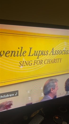 This aged like MILK. This show is kinda crazy #itsalwayssunnyinphiladelphia #Sunny #Humur #Funny