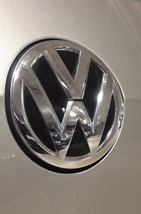 Notre caméra de recul : on la voit, on la voit plus, on la voit... | Volkswagen