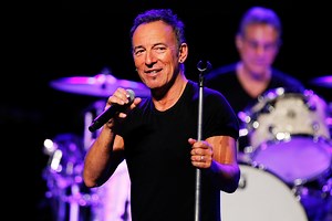 Why Bruce Springsteen Changed This Four Tops Song for 'Only the Strong Survive'