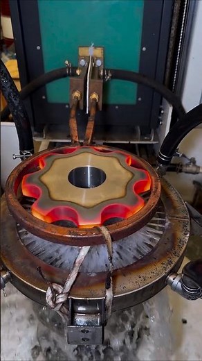 Why This Gear Turns Red Without Fire 😳