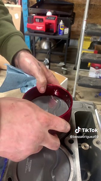 Ring orientation and piston install. #ls #lsengine #enginebuild #engine #piston #rodamotiveindustries #cars #carsoftiktok #fyp