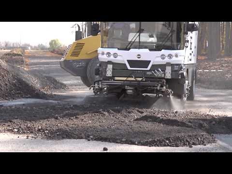 Street Sweeper Demonstration - RAVO 5 Series