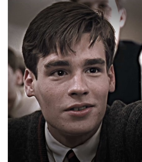 Exploring Neil Perry's Journey in Dead Poets Society
