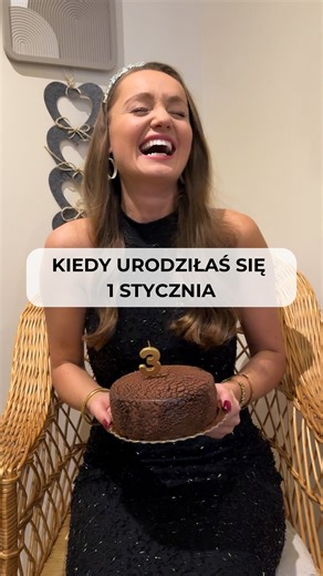 Znajdź idealne UBRANCO dla siebie🖤 on Instagram: "Dziś kończę 37 lat 🎂 Pierwszy raz w życiu miałam taką widownię podczas nagrywania rolki, bo dokładnie robiliśmy to 31/12 o 21:40 🙈 Dużo było śmiechu, bo jak się okazało to była najtrudniejsza rolka 😂 Albo korona mi spadała lub okulary krzywo się układały. Na pewno zrobię „the making of” 😎 Życzę sobie przede wszystkim zdrowia, bo to jest najważniejsze. Jest jeszcze jedna rzecz - znaleźć trochę więcej czasu wolnego. Od kiedy mamy własną firmę 