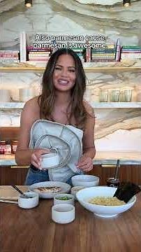 Chrissy Teigen is showing us how she uses her new Spicy Miso Alfredo sauce!
