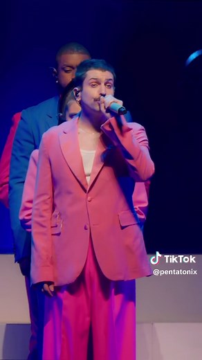 Pentatonix Christmas Music: Singing Live!