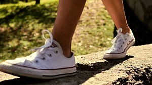 mockup-video-of-a-woman-wearing-a-crop-top-32722 (1).mp4