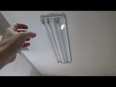 How to Replace Fluorescent Light Tubes Made Easy