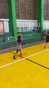 Basic Pivot Drills for beginners (FREE 🏀Clinic) #reelsviral #fbreelsvideo #viralpost #reelsvideo #viralvideo #fbpost #SPUNKYBasketball 🏀 | Jason Velez