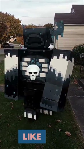 What's The BEST Minecraft Cosplay You've Ever Seen ?