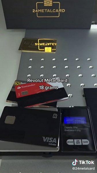 Comparative Weights of Metal Cards: Regular vs Revolut