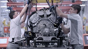 宾利W12引擎制造装配全过程