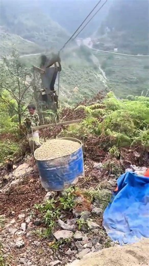 DIY Mountain Cableway Carries 2 TONS Of Material Safely 🚠
