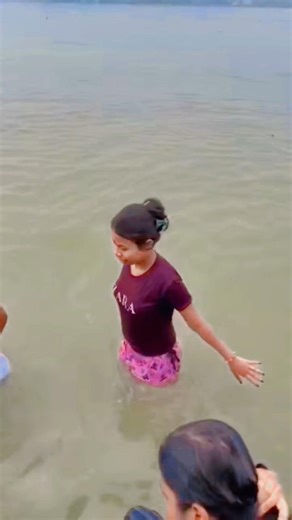 Open Bath in Ganga 🌊 || Ganga Bath #Ganga #Bathing #Shorts