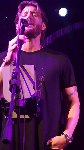 Jensen Ackles singing Hallelujah. Yes. I was that close to him. #jensenackles #jib13