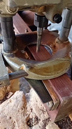 Easy and fast to make a hole using a router machine #woodworking #diy #tips #tools