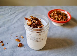 The Ultimate Paleo Smoothie Recipe With Yogurt and Granola