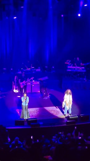 Getting Late Floetry Live