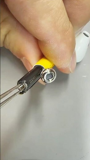 How open and replace airpods battery? 🔋#airpodsbattery #repair #airpodsrepair #fxairpodsnotcharging