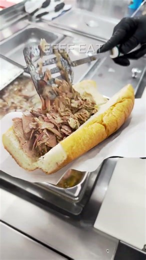 Cerita Geno’s Steaks, Restoran Cheesesteak Legendaris dari Philadelphia #food #shorts #foodie