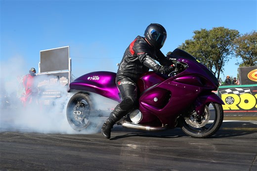 Top Australian Motorcycle Drag Racers Head to the Bend