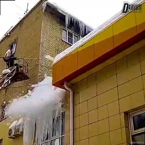 672K views · 3.3K reactions | With snow season soon in Kashmir, some lessons on why safety and precautions are important. | Ziraat Times زراعت ٹائمز | Facebook