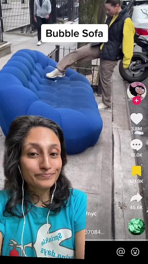 The Bubble Sofa #arthistory101 #arthistoryfacts #arthistorytiktok #historytiktok @yafavvmandaa