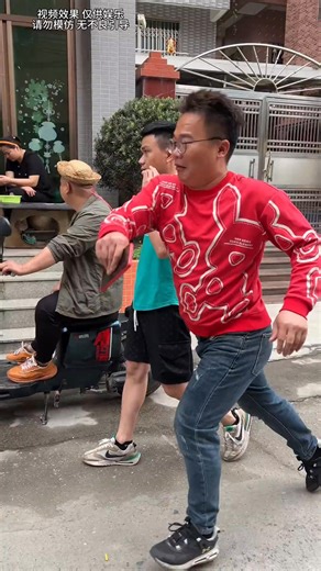 竟然想不到的结局#笑到肚子疼 #看一遍笑一遍 #幽默段子 #每日一笑系列 #开心一刻幽默笑话 #哈哈哈娱乐一下 #搞笑日记 #真实户外 #看完不笑算我输 #农村搞笑短剧 #男人简单的快乐 #哈哈哈哈娱乐一下 #捉鱼高手 #我的农村生活 #joke #fblifestyle | 搞笑日记 Funny Diary