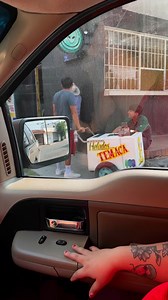 Trae paletas!?🍭 | Oscar baby face