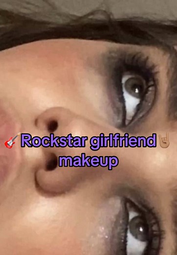 Rockstar Girlfriend Makeup Tutorial for Grunge Style