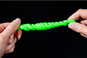 Neon Putty Set: 5 miniature tins of brilliantly hued thinking putty.