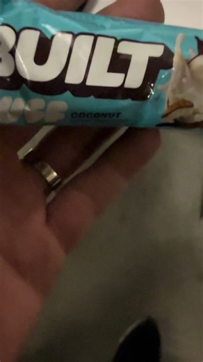 Get your protein fix with Built Bar's Mixed Variety Box! 12 protein-packed puff chocolate bars in 6 delicious flavors: Brownie Batter Puff, Cookie Dough Chunk Puff, Coconut Puff, Mint Chip Puff, Salted Caramel Puff, and Strawberries 'N Cream Puff. #BuiltBar #ProteinSnacks #HealthyTreats #ChocolateLovers #FitnessFuel #SnackTime #ProteinPacked #VarietyBox #Klarna #BuyNow