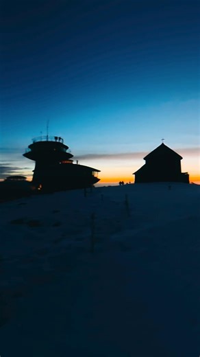 Wschód słońca na Śnieżce 1603 m #góry #hiking #mountains #djiosmo360