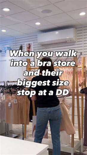 Simply Swimwear & Lingerie on Instagram: "Ever walked into a bra store, spotted their “largest size” (a DD 🙄), and immediately walked out? We see you. Let’s get one thing straight: 📏 DD is not “big.” A 32DD is not the same as a 40DD. And DD isn’t the end of the line, sizes like G, H, and J exist (and are worn by real women every single day). If you’ve ever felt like your body was “too much”… like it was your job to squeeze into whatever was available… you’ve been shopping in the wrong store. L