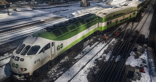 Derailed GO train recap: Tuesday schedules updated for Toronto-area commute as work continues into the night