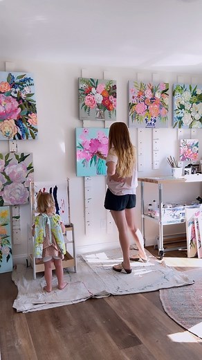 Brooke Ring | These are the good ol days 💕🥰 . . . #artistoninstagram #artistmom #momswhocraft #createeveryday #createdtocreate #floralart #floralpainting | Instagram