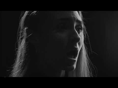 „Modlitwa za Ukrainę”/Prayer for Ukraine - Teatr Groteska, wykonanie Sofiia Popova i Alona Szostak