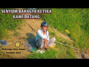 Feeling Pity!!! Indonesian Big Fish Anglers Give All Their Catch to Him