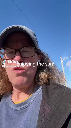 Jamelle Godlewski (@jamellegodlewski)’s videos with Oh Yeah - Yello