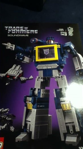 LEGO Icons™ - Soundwave (Preview 2)