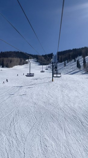 Hot Chillys on Instagram: "You’ve got enough things for your brain to worry about on the slopes 😵‍💫 Focus on getting off the lift, not on how cold you are on your way up, by wearing warm and comfortable base layers from Hot Chillys. Find snowboarding gear that gives you peace of mind at hotchillys.com #snowboarding #snowboard #snowboarder #skifail #skiingfail"