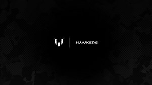 Cuando sabes que vas a hacer algo grande y tienes esos nervios antes de salir a jugar... Muy pronto la nueva colección de gafas de sol de Leo Messi diseñadas por Hawkers Co. Descúbrela antes que nadie: hawke.rs/Messi It's just like when you know you're going to go out and do something special on the pitch and those pre-match nerves start to kick in… The new range of Leo Messi sunglasses designed by Hawkers Co. will soon be available for purchase. Be the first to catch a glimpse: hawke.rs/Messi |