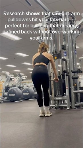 The Lat Exercise Every Woman Should Be Doing 💫 (Straight-Arm Pulldowns)