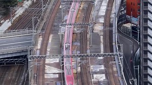 上から見た発車する新幹線の動画｜無料の動画素材サイト「動画AC」